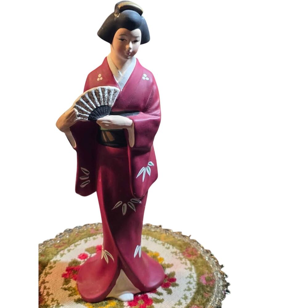 Ucagco Asian Lady Figurine In Kimono Hand Painted Ceramic Vintage made Japan
